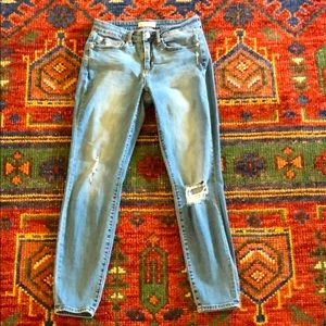 Gap Curvy True Skinny Jeans